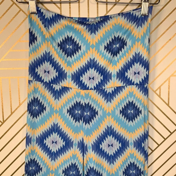 Intermix Geometric Print Wide Leg Pants in Blue - Picture 3 of 8